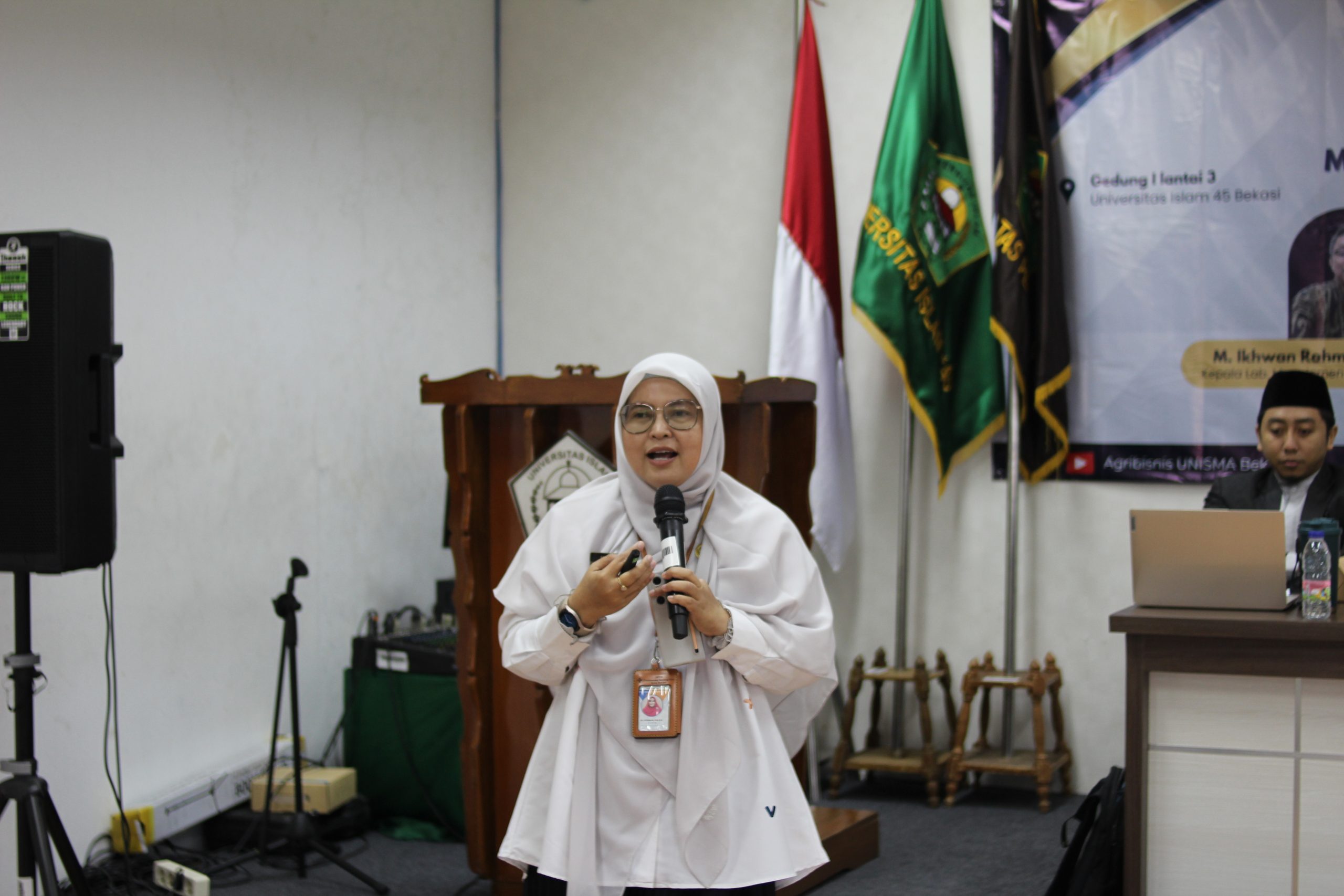 Seminar Makanan Halal UNISMA Bekasi Edukasi untuk Ibu Cerdas dan Peran Kampus dalam Pendidikan di Bekasi (2) Seminar Makanan Halal UNISMA Bekasi Edukasi untuk Ibu Cerdas dan Peran Kampus dalam Pendidikan di Bekasi (2)