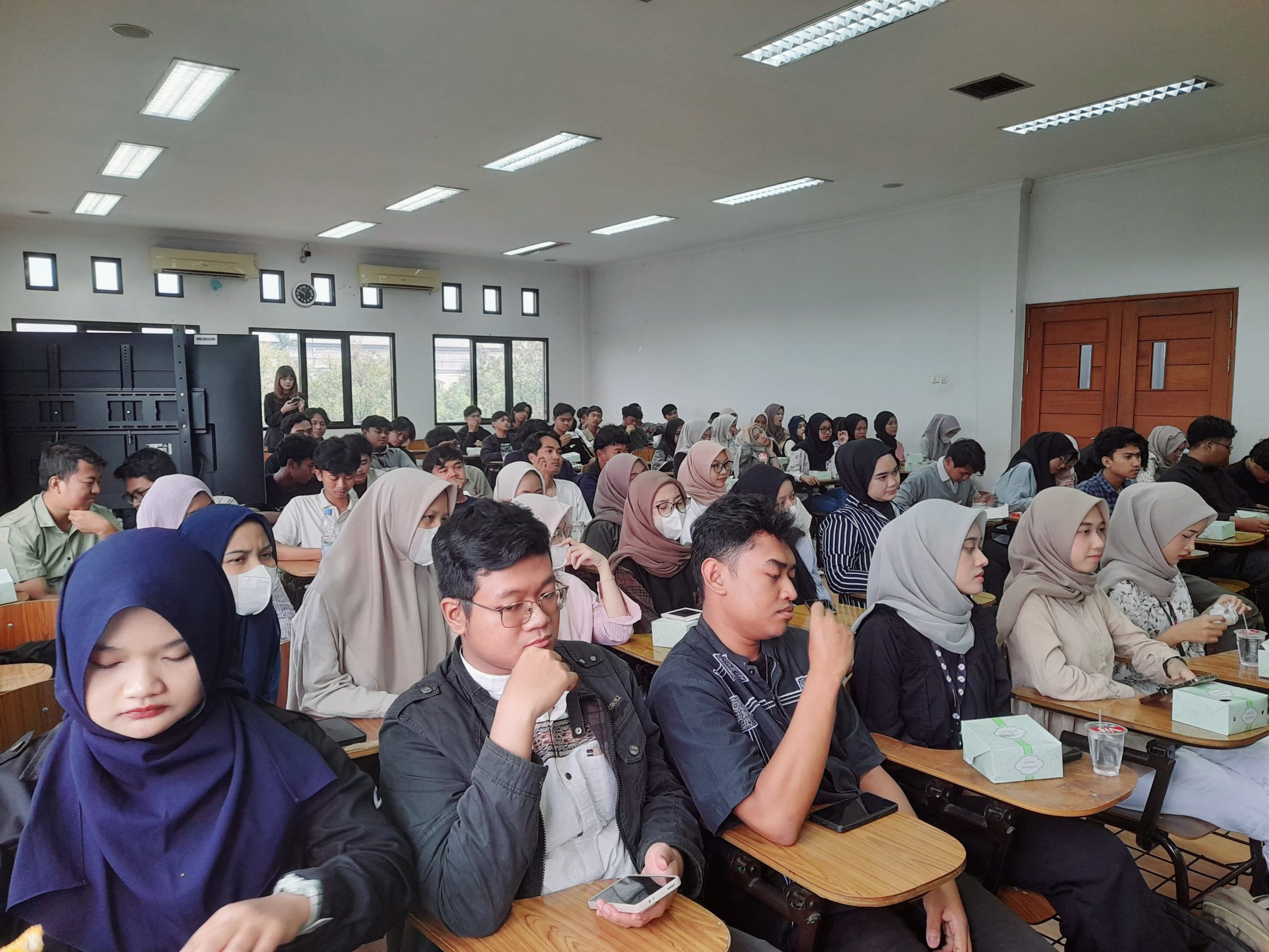 UNISMA Bekasi Gelar Seminar KWU 2025 Dorong Mahasiswa Kampus Bekasi Jadi Wirausahawan Digital (1) UNISMA Bekasi Gelar Seminar KWU 2025 Dorong Mahasiswa Kampus Bekasi Jadi Wirausahawan Digital (1)