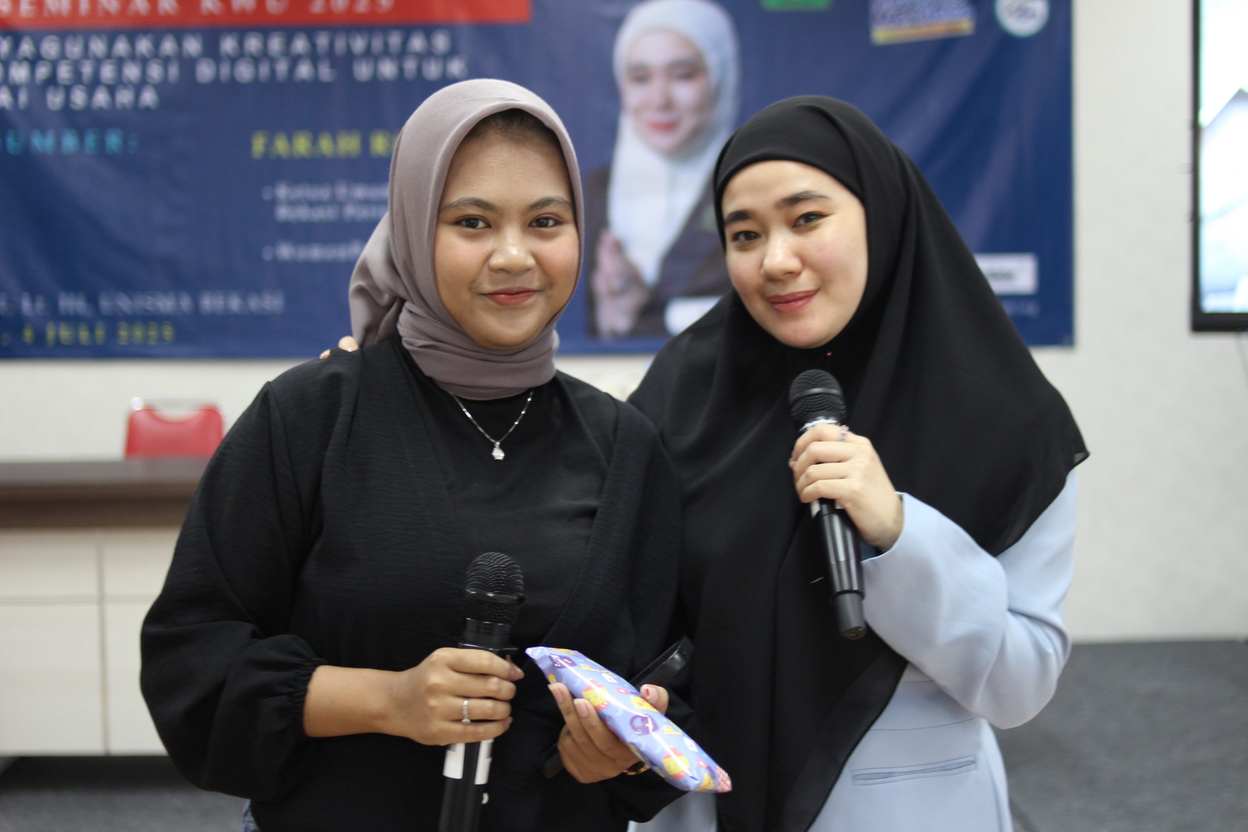 UNISMA Bekasi Gelar Seminar KWU 2025 Dorong Mahasiswa Kampus Bekasi Jadi Wirausahawan Digital (12) UNISMA Bekasi Gelar Seminar KWU 2025 Dorong Mahasiswa Kampus Bekasi Jadi Wirausahawan Digital (12)
