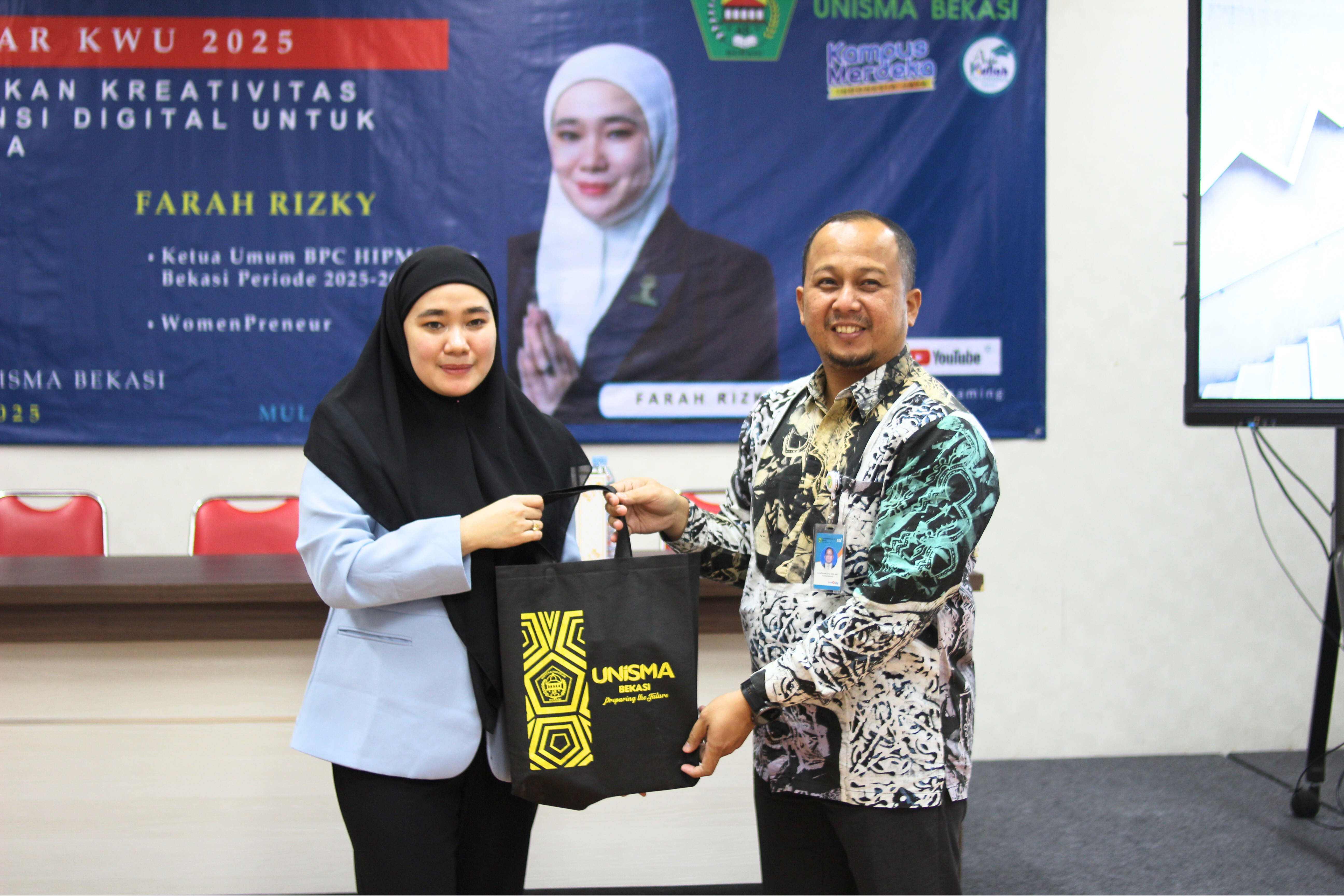 UNISMA Bekasi Gelar Seminar KWU 2025 Dorong Mahasiswa Kampus Bekasi Jadi Wirausahawan Digital (1)d UNISMA Bekasi Gelar Seminar KWU 2025 Dorong Mahasiswa Kampus Bekasi Jadi Wirausahawan Digital (1)d