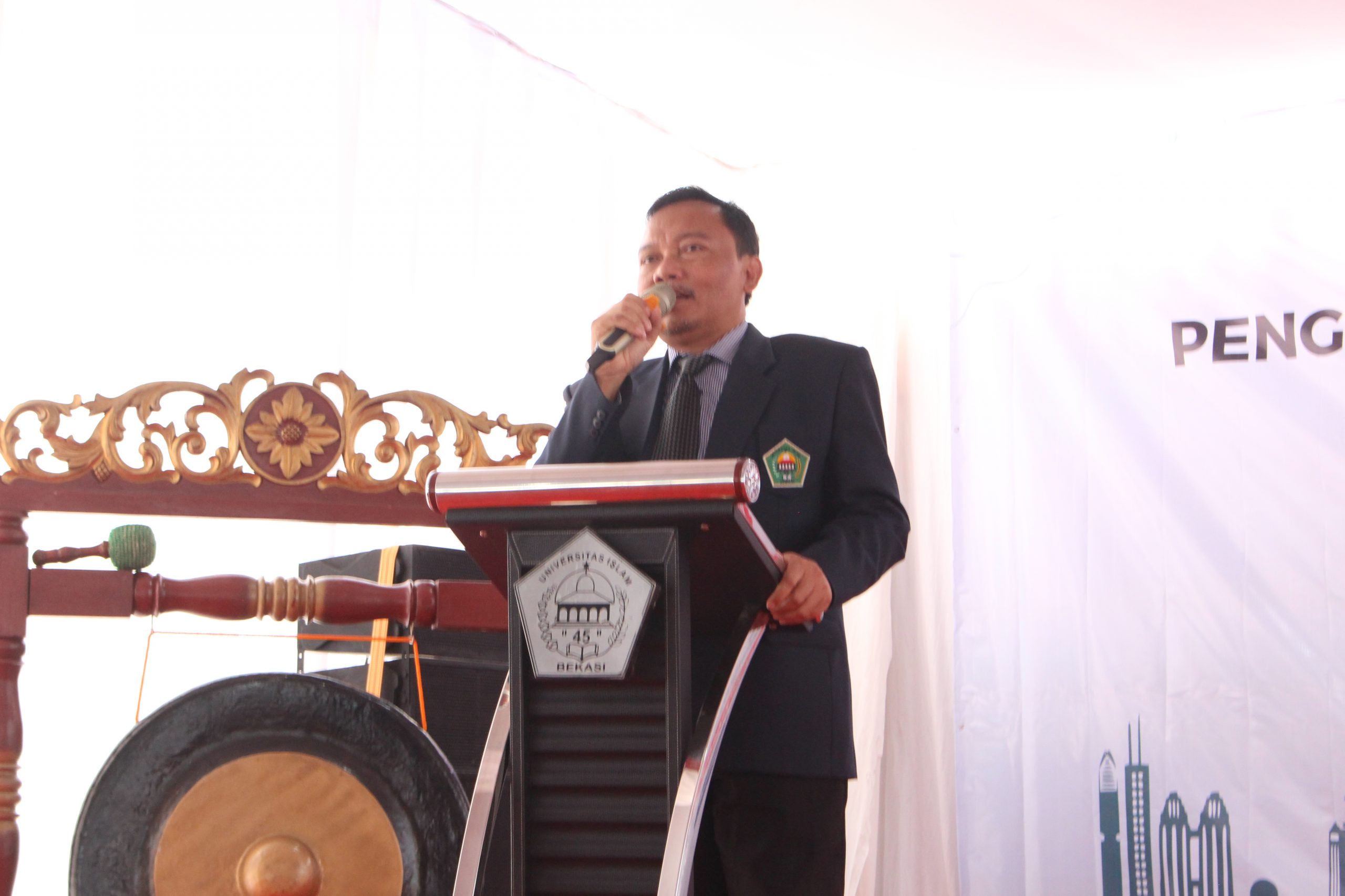 IMG_2005 Rektor UNISMA Bekasi