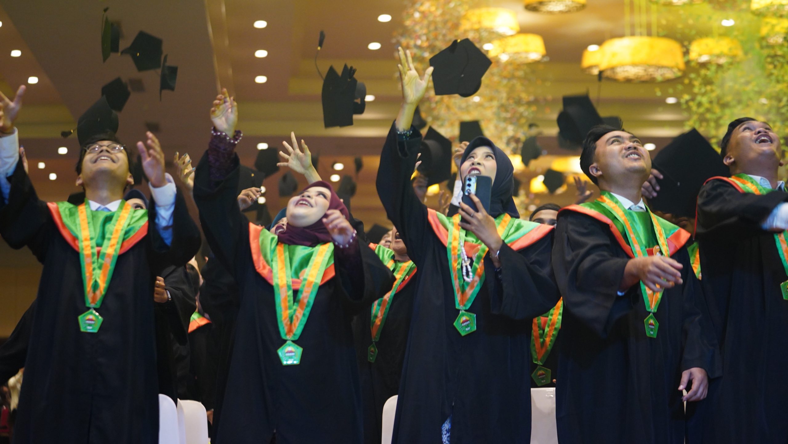UNISMA Bekasi Gelar Wisuda ke-46 di TMII, 908 Wisudawan Siap Jadi Insan Khairu Ummah (1)