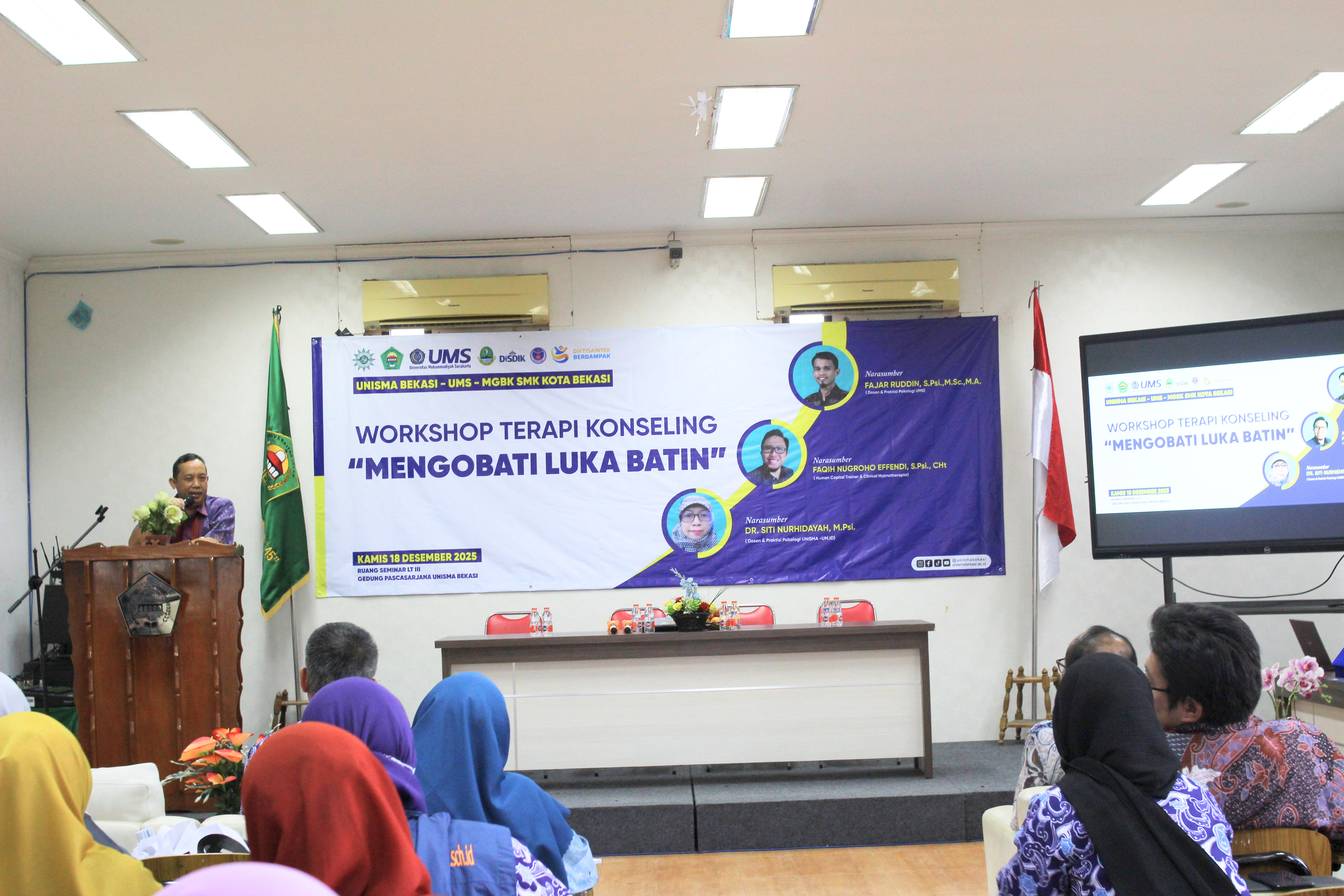 UNISMA Universitas Islam 45 bekasi UMID Universitsa Muhammadiyah Indonesia Mengobati Luka Batin MGK SMK Kota Bekasi