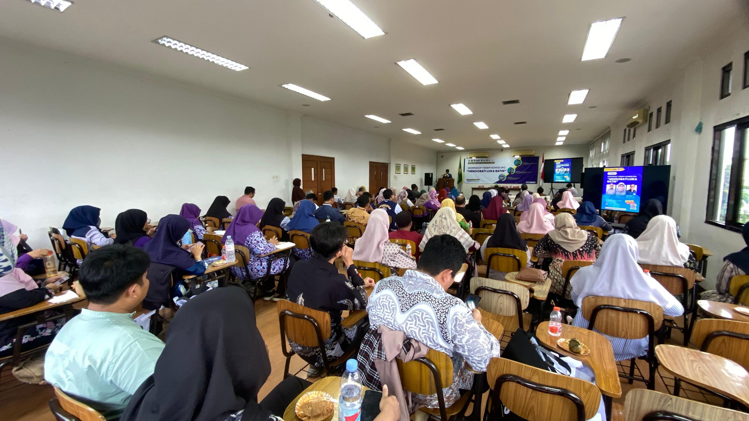 UNISMA Universitas Islam 45 bekasi UMID Universitsa Muhammadiyah Indonesia Mengobati Luka Batin MGK SMK Kota Bekasin6 (1) UNISMA Universitas Islam 45 bekasi UMID Universitsa Muhammadiyah Indonesia Mengobati Luka Batin MGK SMK Kota Bekasin6 (1)